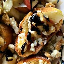 Apple Walnut Crostini Crostini Appetizers Recipes Crostini