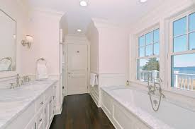 New England Style In The Hamptons Beautiful Bathrooms Home Happy Room