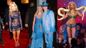 Britney Spears Costume Ideas 6 Iconic Looks To Recreate For Halloween Vogue