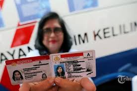 Sedangkan untuk sim baru setelah memenuhi persyaratan pada registrasi sim online, selanjutnya wajib datang ke satpas yang dipilih. Aplikasi Sim Online Diluncurkan April 2021 Perpanjang Dan Bikin Baru Bisa Dari Rumah Gridoto Com
