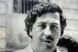 La justicia acusa a maría victoria henao y juan pablo escobar de facilitar los negocios inmobiliarios en buenos aires del narco colombiano piedrahita ceballos. Aparece Supuesto Primogenito De Pablo Escobar Y Asegura Conocer De Caleta La Fm