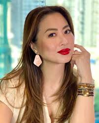 Maton” If you understood the word then you're old! But young at heart 💖  still.... Gimme 5!!! • • Outfit: @forme Cuffs: @thebeadshop.ph Earrings:  @plugandclay • 📸: @yapmaribel23 • • #corporatelook #corporateoutfit #