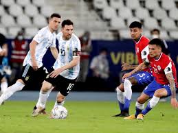 Lionel messi de argentina sale del campo luego de enfrentar a chile hoy, en un partido de las eliminatorias sudamericanas para el mundial de catar 2022 en el estadio único en santiago del estero. Video Gol De Lionel Messi Con Argentina Vs Chile Copa America 2021 Copa America 2021 Futbolred