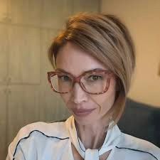 Ja gledam u buducnost..🤣🤣🤣