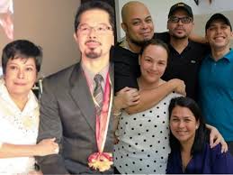 Superstar Nora Aunor and actor Christopher de Leon tied the knot on January  25, 1975, in a civil ceremony. She and De León have one biological child:  actor Ian de León (born