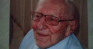 Get to Know: Larry Girard '58, 102-year-old deacon devotes life to service