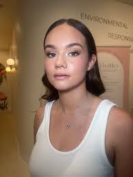 Bridget Pearson's Instagram, Twitter & Facebook