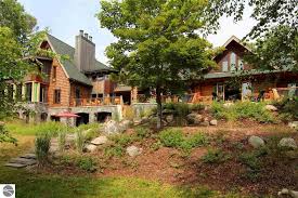 5 2mil Buy Michael Moore S Old Torch Lake Mansion 222 South East Torch Lake Drive Central Lake Michigan Mansions Central Lake Lake House