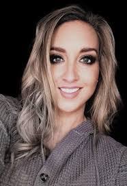 Lynn Heise's Instagram, Twitter & Facebook