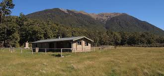 Our holiday house is situated in the holiday paradise of lenzerheide 10 walking minutes from the center of parpan. Hope Kiwi Lodge Lake Sumner Forest Park Tramping New Zealand