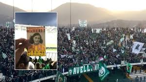 Immagine antisemita di Anna Frank, la Sud prende le distanze: "Siamo una  curva apolitica e apartitica"