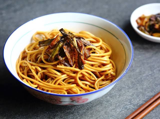 Noodles with Scallion Oil