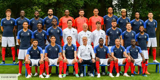 Quatre nouveaux intègrent la liste de didier deschamps pour les prochains matchs de qualifications pour la coupe du monde 2022 alors que olivier giroud est écarté. Equipe De France De Football Pour Les Bleus C Est Aussi La Rentree Photos