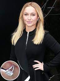 Hayden Panettiere S Engagement Ring Finally She S Showing It Off Celebrity Wedding Rings Celebrity Engagement Rings Engagement Ring Pictures