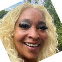 Lisa Keaton's Instagram, Twitter & Facebook