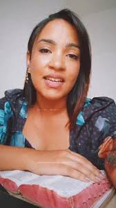 Ela Derramou O Nardo Aos Seus Pes