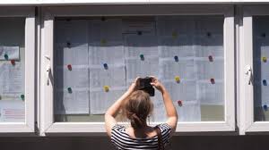 Potrivit calendarului, primele rezultate la bacalaureat 2017 vor fi afisate pe 5 iulie, la ora 16, urmând sa fie depuse contestatii daca va fi cazul, în aceeasi zi pâna la ora verifică după numele tău ce rezultate ai la bac /edu.ro. Rezultate Bac 2019 Ce PoÈi SÄ Faci DacÄ Nu Ai Luat Examenul De Bacalaureat 2019