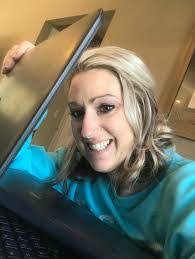 Sheena Arnold's Instagram, Twitter & Facebook