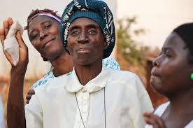 Malawi's young farmers sing out loud