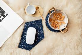 Welcome agate's calming properties into your home with this luxury geode. Our Favorite Geode Home Decor Accessories Nonagon Style
