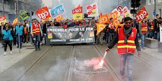Les mesures gouvernementales et la crise sanitaire nous contraignent à adapter la circulation des trains sur certaines lignes. Sncf Une Greve Qui S Annonce Dure