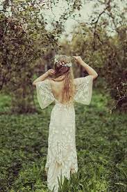 Bohemian Wedding Dresses For Stylish Brides Modwedding Bohemian Wedding Dresses Wedding Dress Inspiration Boho Bridal Gowns