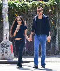 Harry Styles and Zoë Kravitz Engaged