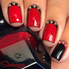 Use a dotting tool to create a floral design for the index and ring fingernails as shown. 45 Stylish Red And Black Nail Designs You Ll Love Be Modish