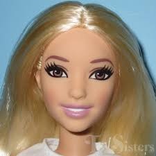 2015/2016 Fashionistas Barbie #31 Rock 'n Roll Plaid