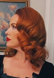 Ginger Watson's Instagram, Twitter & Facebook