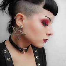 Pin By Hagen Lastkiss On Goth So Gothic Hairstyles Alternative Hair Punk Hair