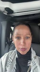 Linda Dash's Instagram, Twitter & Facebook