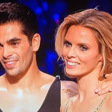 Like the previous season, 10 celebrities were paired with 10 professional ballroom dancers. Video Sylvie Tellier Ne Se Remet Pas De Son Elimination Injuste De Danse Avec Les Stars Femme Actuelle Le Mag