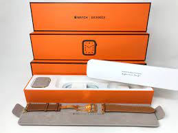 So of course i had to check it out. Custom Hermes Apple Watch Series 5