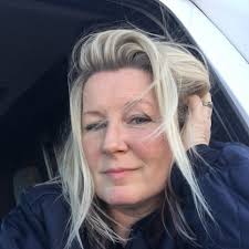 What's eating my palms?I sprayed them with neem oil and I swear it just  made it worse. Any help is appreciated. Arborist wants over $100 just to  come look.