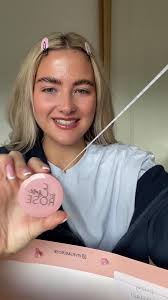 Unbox our Fashion Show VIP Goodybag with @lucyconlanxx 😻 Thank you to all  brands that got involved ✨💓 #goodybag #prunboxing #unboxinghaul  #influencergifting #byesmerose