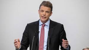Stresstest zeigt widerstandsfähigkeit der bank. Deutsche Bank Erster Nettogewinn Seit 6 Jahren Aktie Fallt Dennoch