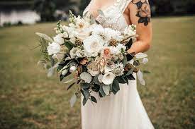 Great savings & free delivery / collection on many items. Loose Natural And Organic Bridal Bouquet Of White Garden Roses White Calla Lilies White Fringe Tulips White L Loose Bouquet Wedding Flowers Wedding Bouquets