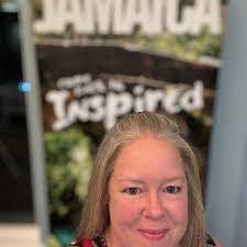 Whitney Lunsford's Instagram, Twitter & Facebook