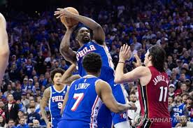 엠비드, 승리 부른 어시스트…NBA 필라델피아, PO 8강 진출 | 한국경제