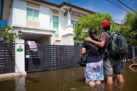 Apa cara terefektif untuk berkomunikasi? Cara Menjaga Kesehatan Anda Dan Keluarga Selama Banjir Alodokter