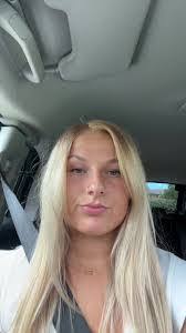 Sharon Zufelt's Instagram, Twitter & Facebook