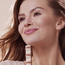 Limitowana edycja Kinder Bueno Coconut…. To chrupiący wafelek pokryty białą  czekoladą z kokosem, wypełniony delikatnym mleczno-orzechowym nadzieniem  i...