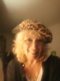 Hello everyone 😁! I just wanted to introduce myself and share a couple of  photos 😁 I'm a designer and milliner who loves handmade crafts. From  creating garment patterns and printing on