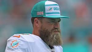 Transaction, fine, and suspension data since 2015. Dolphins Ryan Fitzpatrick Issues Statement To Fans After The Passing Of His Mom Saturday Wpec