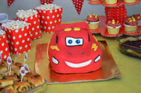 Siyah Anne Simsek Mcqueen Konseptli 4 Yas Dogum Gunu Partisi Mcqueen Dogum Gunu Yastiklar