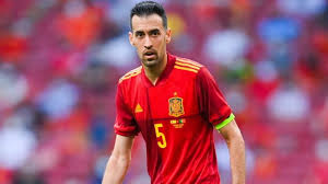 Luis enrique's side hammered their opponents to book. Busquets Deja Retratadisimo A Van Der Vaart Me Parece Lamentable Eurocopa