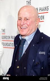 Ronald Gans's Instagram, Twitter & Facebook