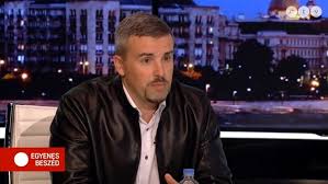 Osváth zsolt vlogger hívott meg nemrég a kanapéjára. Hetek Kozeleti Hetilap Jakab Peter Van Fontosabb Kerdes Minthogy Lehet E Egy Gyereknek Harom Apja