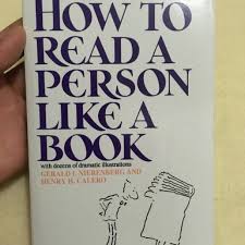 Psychologists believe that if you feel comfortable in this position, you shouldn't rest like this anywhere but home. How To Read People Buku Alat Tulis Buku Di Carousell